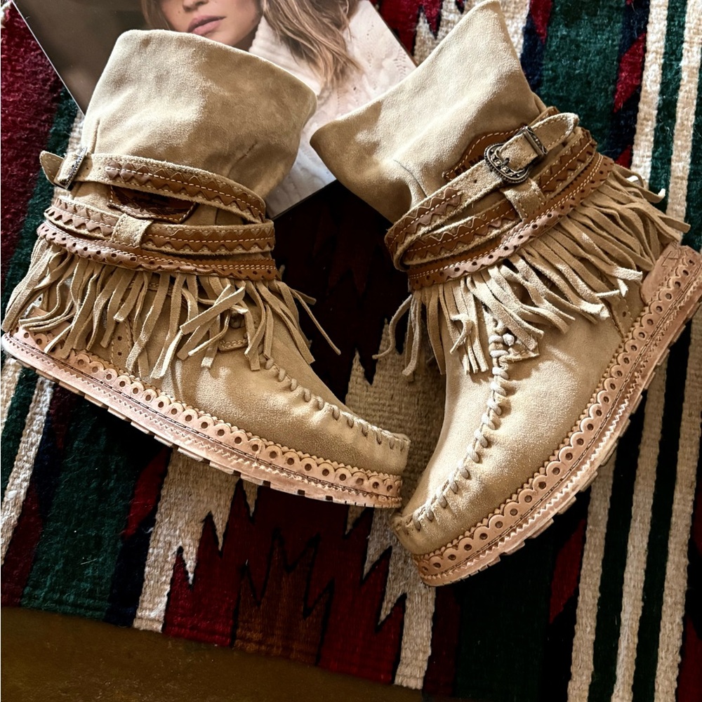 El Vaquero Italy Wedge Boots